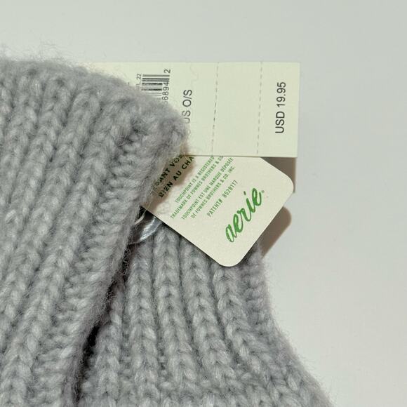 Aerie TouchPoint Gloves Patent #8528117 Gray Winter Gloves for Touchscreen Use - Picture 3 of 4